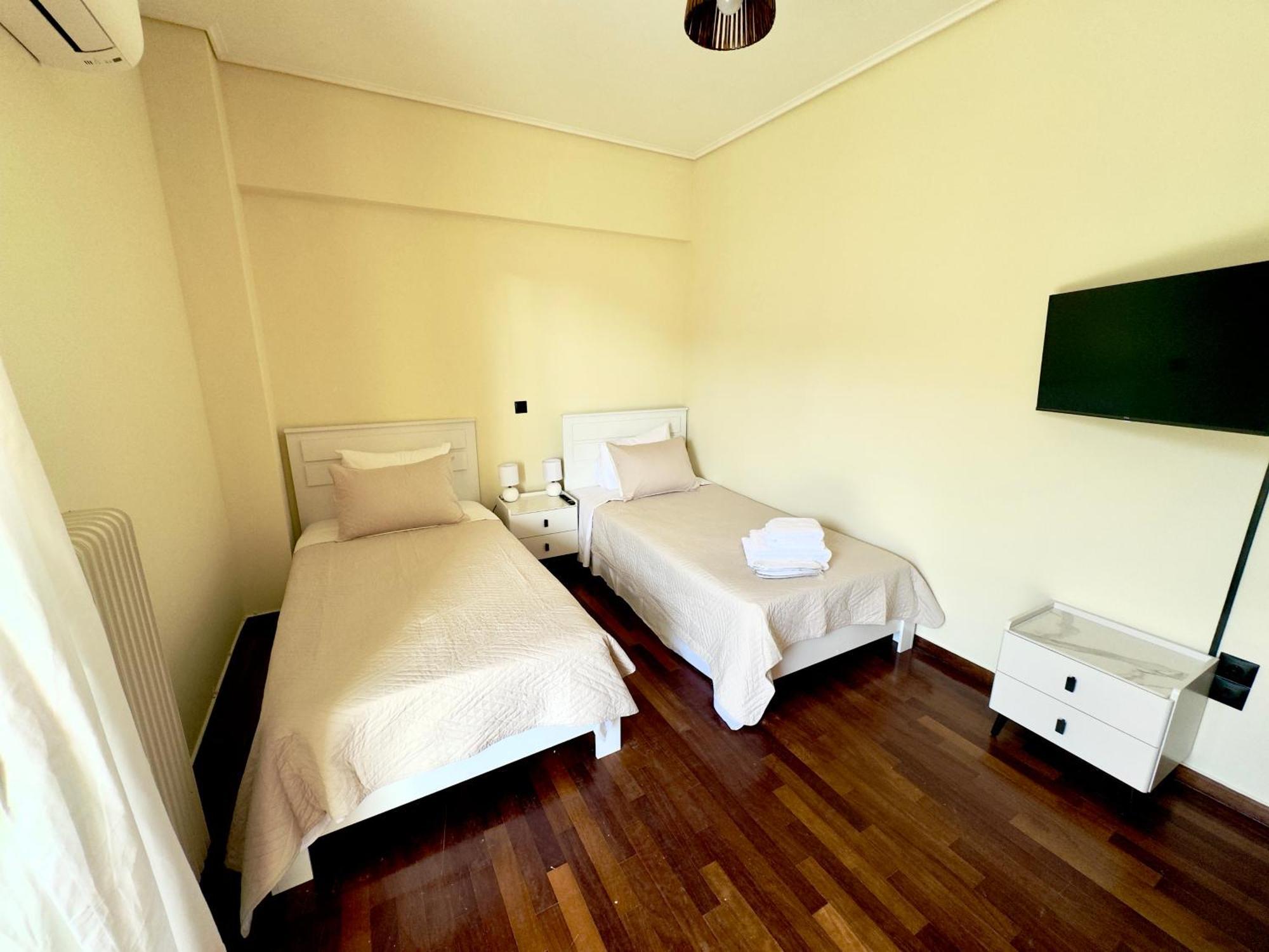 Seafront Luxury Apartment *